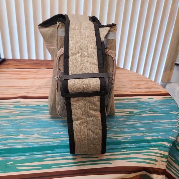 Tarovvoo Pet Carrier Sling for Medium Dogs, Small Dogs, and Large Cats Khaki - Picture 15 of 15